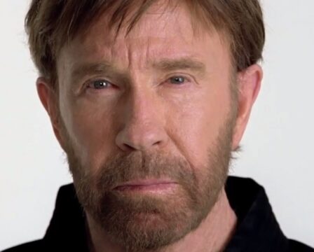 Chuck Norris portrét v HD kvalitě